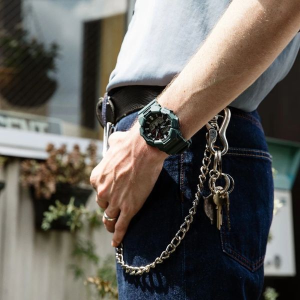 Casio G-SHOCK Classic GA-010-2AER 200 фото