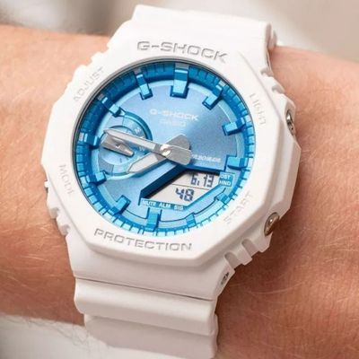Casio G-SHOCK Classic GA-2100WS-7AER 218 фото