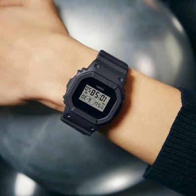 Casio G-SHOCK The Origin DWE-5657RE-1ER 235 фото