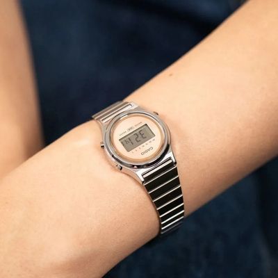 Casio VINTAGE MINI LA700WE-4AEF 143 фото