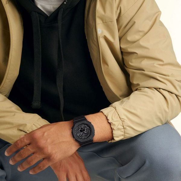 Casio G-SHOCK Classic GA-B2100-1A1ER 196 фото